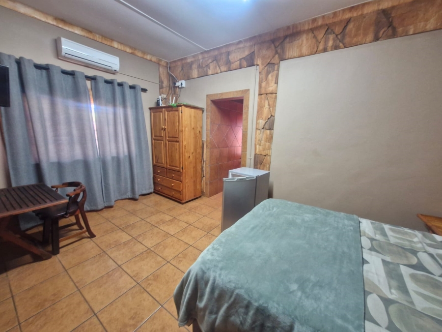 To Let 7 Bedroom Property for Rent in Kathu Northern Cape